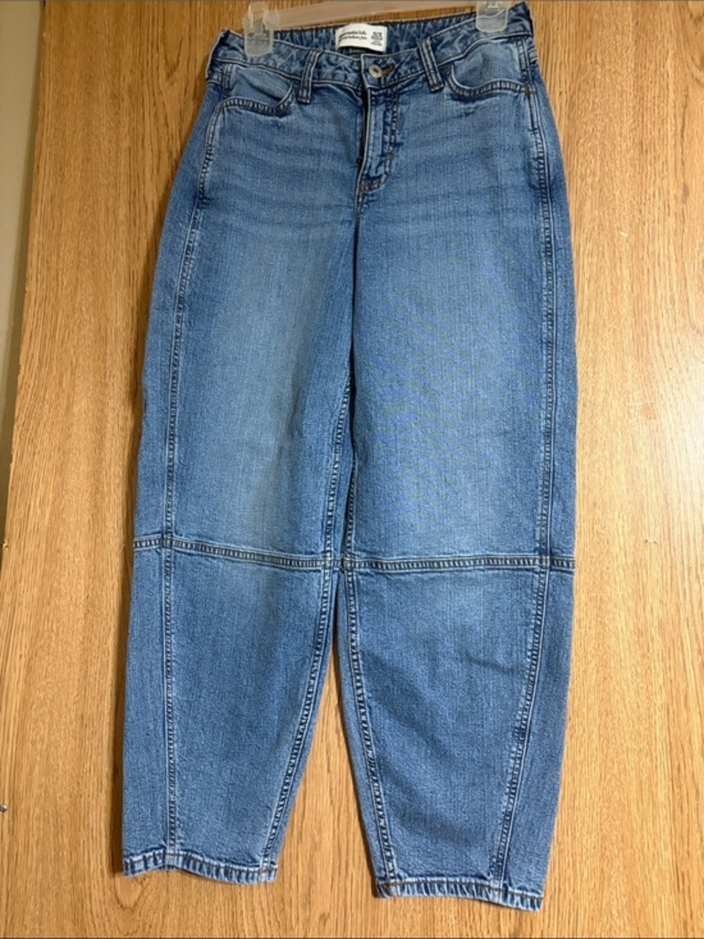 abercrombie kids high Rise balloom Jeans